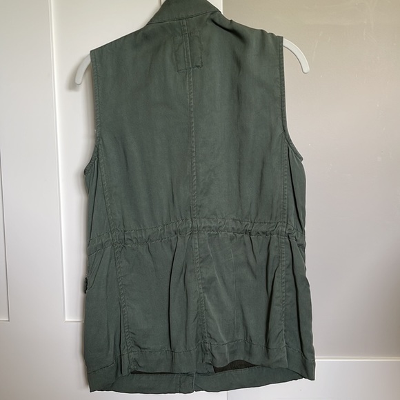 Vest✨ - Picture 5 of 9